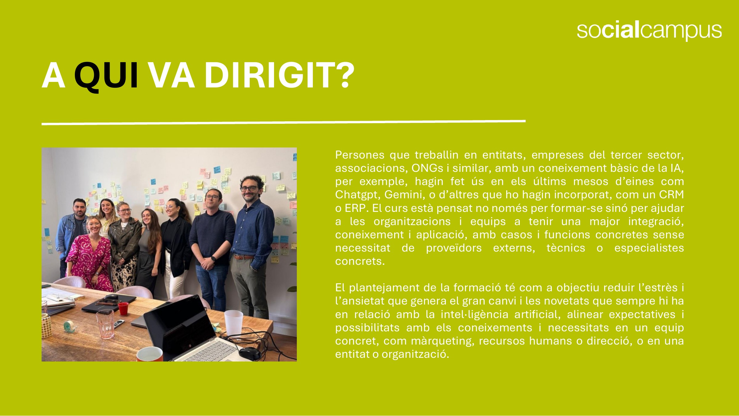 Equipo participando en una formación práctica de Social Campus